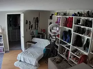 Miss Olivia Black Dressing Room's Live Sex Cam Show