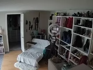 Miss Olivia Black Dressing Room's Live Sex Cam Show