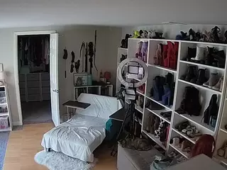 Miss Olivia Black Dressing Room's Live Sex Cam Show