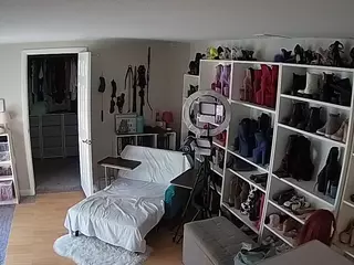Miss Olivia Black Dressing Room's Live Sex Cam Show