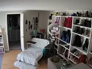 Miss Olivia Black Dressing Room's Live Sex Cam Show