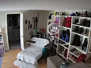 Miss Olivia Black Dressing Room's Live Sex Cam Show