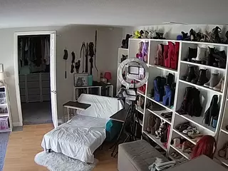 Miss Olivia Black Dressing Room's Live Sex Cam Show