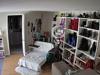 Miss Olivia Black Dressing Room's Live Sex Cam Show