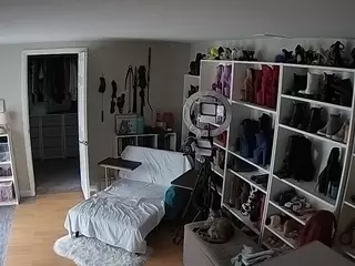 Miss Olivia Black Dressing Room's Live Sex Cam Show