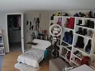 Miss Olivia Black Dressing Room's Live Sex Cam Show