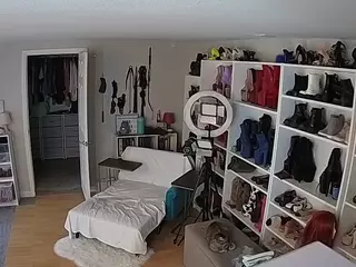 Miss Olivia Black Dressing Room's Live Sex Cam Show