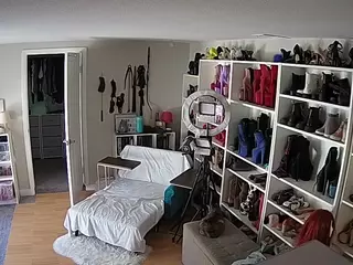 Miss Olivia Black Dressing Room's Live Sex Cam Show