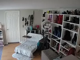Miss Olivia Black Dressing Room's Live Sex Cam Show