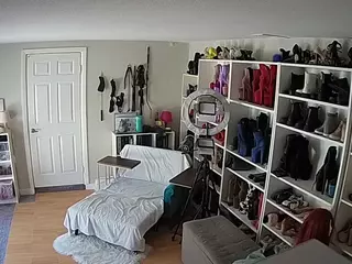 Miss Olivia Black Dressing Room's Live Sex Cam Show