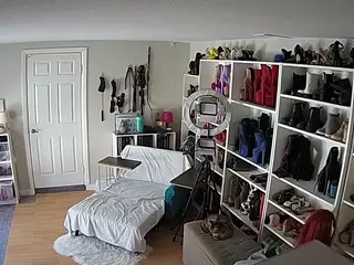 Miss Olivia Black Dressing Room's Live Sex Cam Show