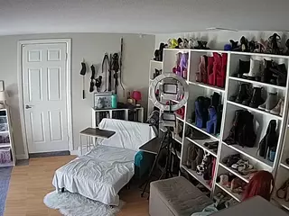 Miss Olivia Black Dressing Room's Live Sex Cam Show