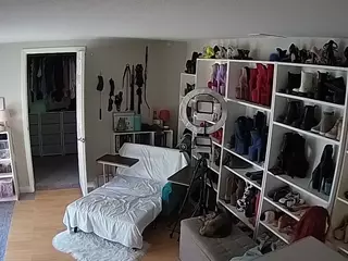Miss Olivia Black Dressing Room's Live Sex Cam Show