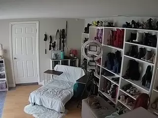 Miss Olivia Black Dressing Room's Live Sex Cam Show