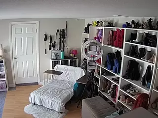 Miss Olivia Black Dressing Room's Live Sex Cam Show