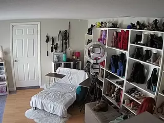 Miss Olivia Black Dressing Room's Live Sex Cam Show