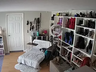 Miss Olivia Black Dressing Room's Live Sex Cam Show