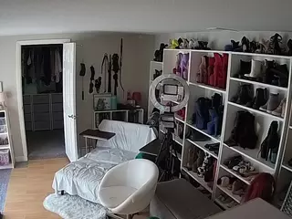 Miss Olivia Black Dressing Room's Live Sex Cam Show