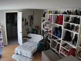 Miss Olivia Black Dressing Room's Live Sex Cam Show