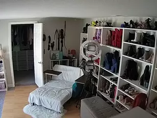 Miss Olivia Black Dressing Room's Live Sex Cam Show