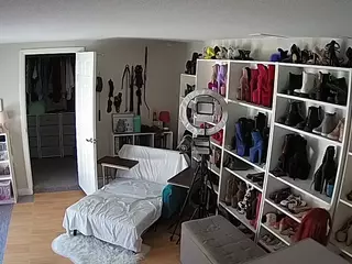 Miss Olivia Black Dressing Room's Live Sex Cam Show
