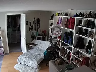 Miss Olivia Black Dressing Room's Live Sex Cam Show