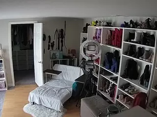 Miss Olivia Black Dressing Room's Live Sex Cam Show