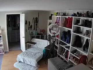 Miss Olivia Black Dressing Room's Live Sex Cam Show