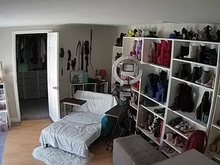 Miss Olivia Black Dressing Room's Live Sex Cam Show