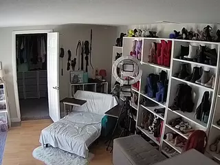 Miss Olivia Black Dressing Room's Live Sex Cam Show