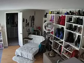 Miss Olivia Black Dressing Room's Live Sex Cam Show