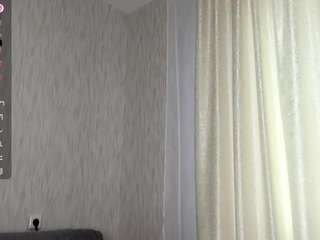 Live cam show with Yoko