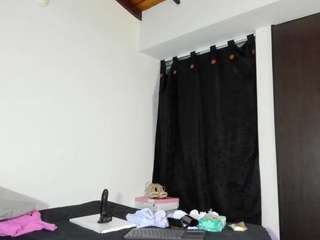 Live cam show with Alexaa Blumm