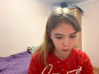 Live cam show with OtiliaLingerfelter