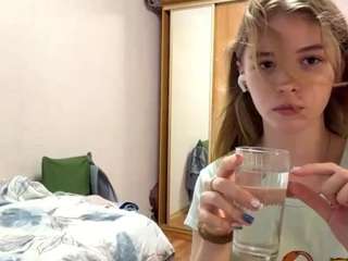 Live cam show with OtiliaLingerfelter