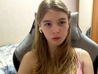 Live cam show with OtiliaLingerfelter