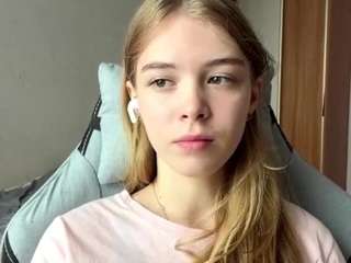 Live cam show with OtiliaLingerfelter