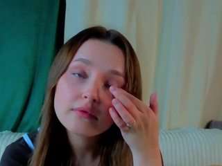 Live cam show with DellaBerliner