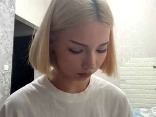 Live cam show with FelisaHarvath
