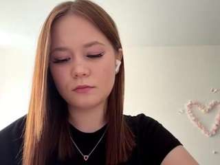 Live cam show with Lily