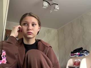 Live cam show with BrunaChamers