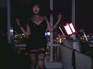 Live cam show with obeycarrienoona
