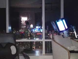Live cam show with obeycarrienoona
