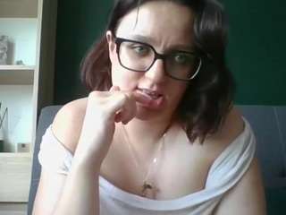 Live cam show with sensualParis