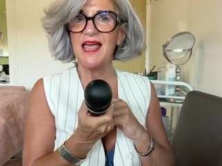 Live cam show with Monica Naughty