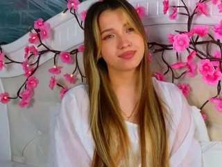 Live cam show with AnnaBerrys