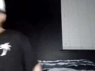 Live cam show with tallhungcloudyy