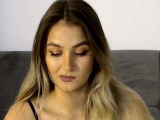 Live cam show with AnniaSummer