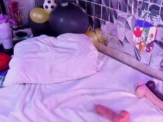Live cam show with Daelith