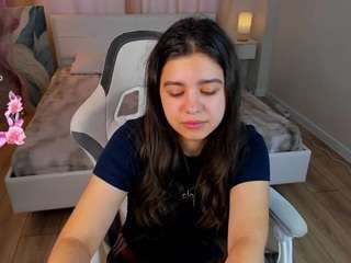 Live cam show with TrishaMoore